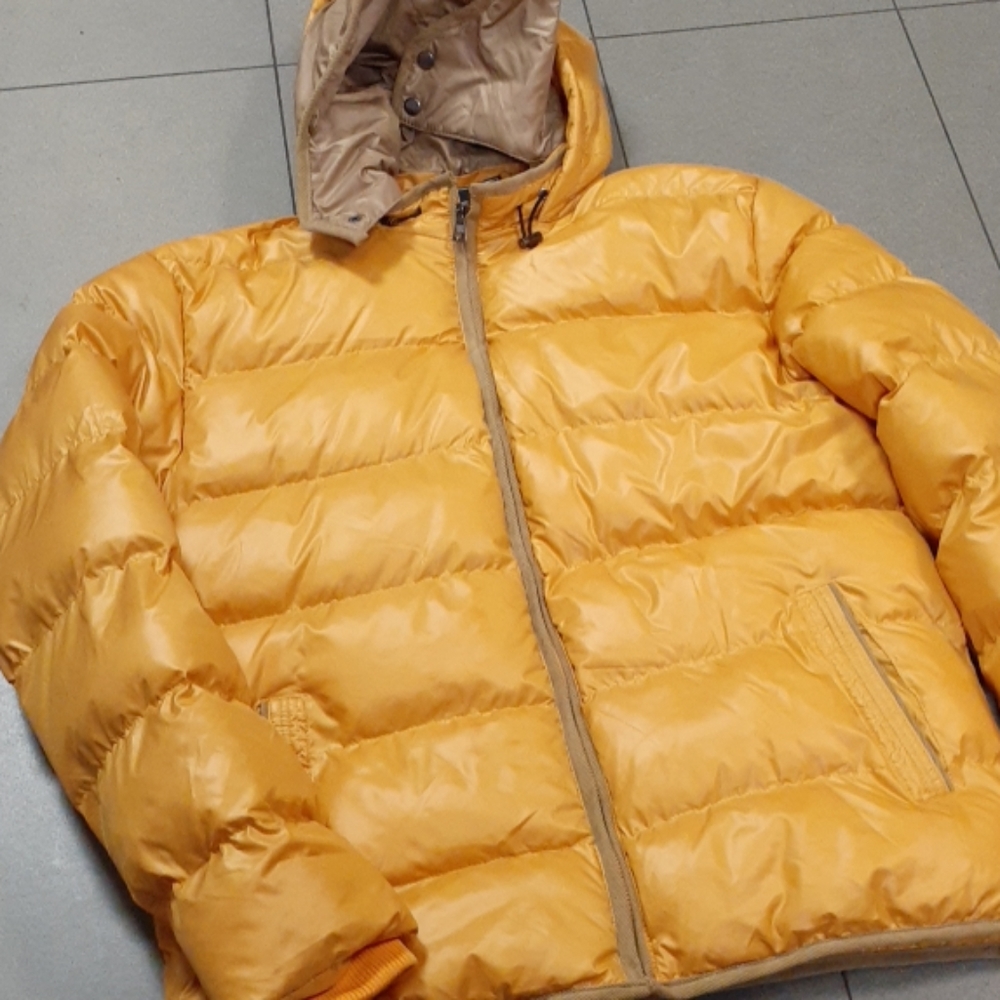 Coat - Picture 3 of 4